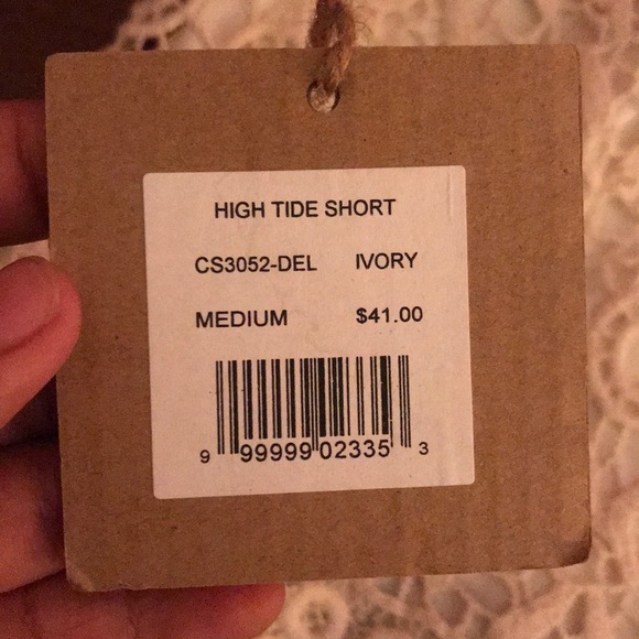 High tide shorts - Picture 3 of 3